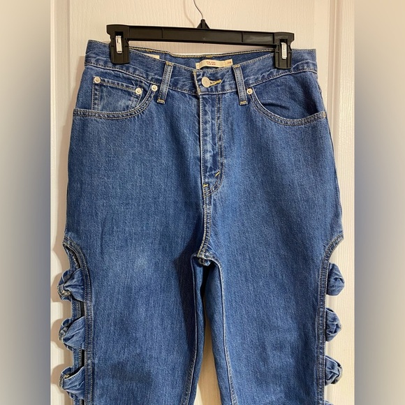 Levi’s Limited Edition Rare Mom Side Bow High Waist Blue Denim Jeans Size 28 - Picture 3 of 16